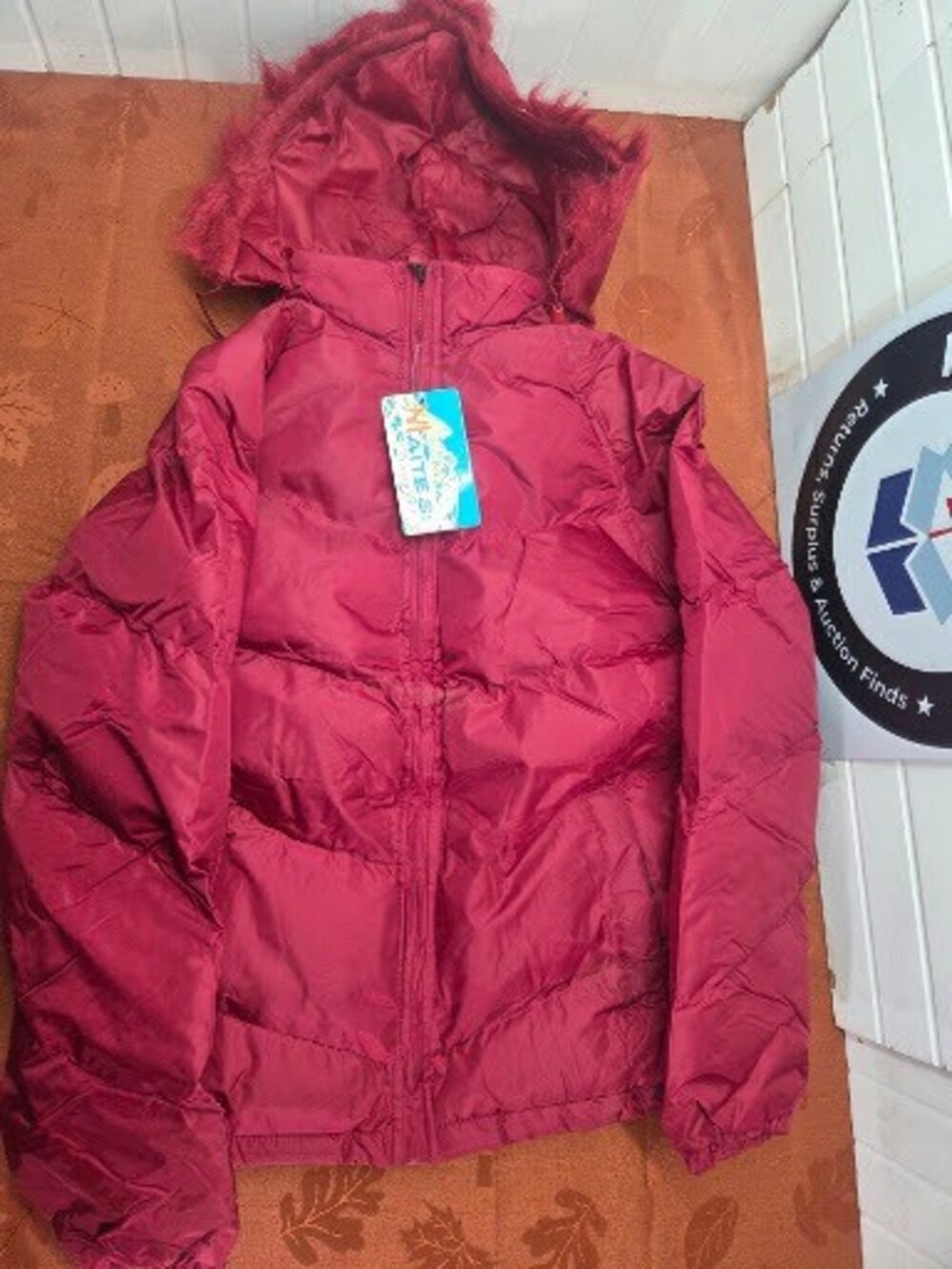 Maitesi Women's Quilted Hooded Puffer Jacket Burgundy S